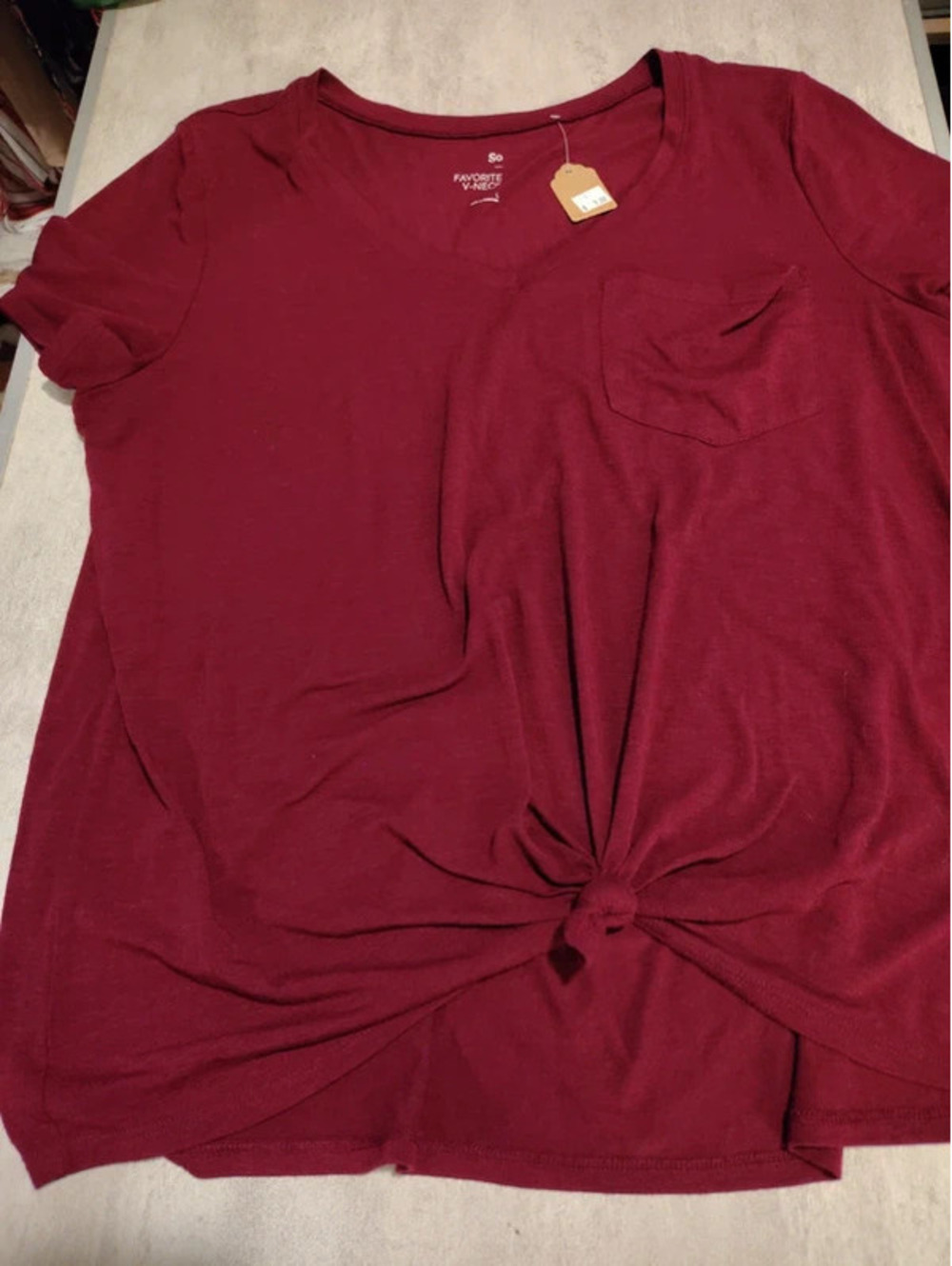 SO Favorite Vneck tee Short Sleeve Burgundy Size Large